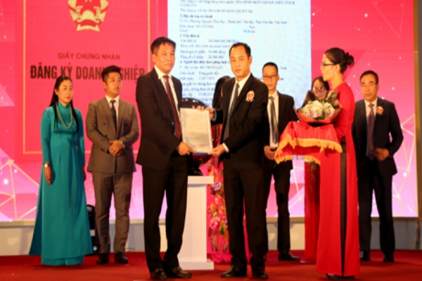 Celebrating 25 years of business establishment and launching Hoa Binh Minh Group